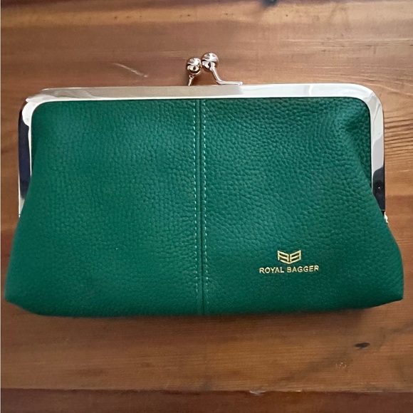 Royal Bagger Handbags - Green Leather Kisslock Clutch Bag